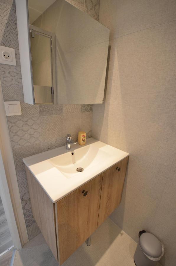 Studio + Balcon + Parking - Ultra Centre Apartment Анси Екстериор снимка